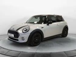 White silver / metallizzato Usata 2018 Mini Cooper D Due volumi | 13.400 € (Buon prezzo)