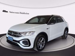 Bianco/ nero Usata 2022 VW T-Roc R-line SUV | 22.900 € (Buon prezzo)