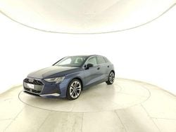 Blu/azzurro Usata 2024 Audi A3 Sportback Advanced Due volumi | 34.400 €