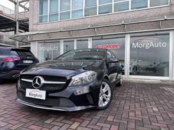 Nero Usata 2017 Mercedes A180 Tre volumi | 15.490 € (Buon prezzo)