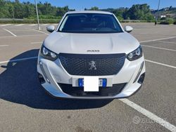 Bianco Usata 2021 Peugeot 2008 Allure SUV | 18.200 € (Molto cara)