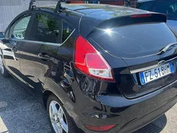 Usata 2015 Ford Fiesta Due volumi | 7000 € (Buon prezzo)