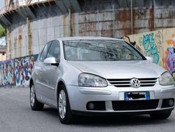 Grigio Usata 2005 VW Golf IV Sportline Tre volumi | 2400 € (Ottimo prezzo)