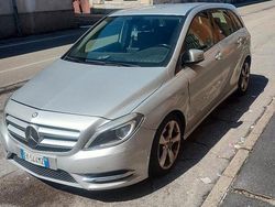Grigio Usata 2012 Mercedes B180 Premium Monovolume | 6900 € (Ottimo prezzo)