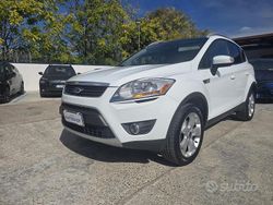Bianco Usata 2009 Ford Kuga Titanium SUV | 9200 € (Molto cara)