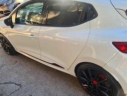 Begagnad 2013 Renault Clio R.S. R.S. Halvkombi | 10.500 € (Bra pris)