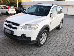 Bianco Usata 2010 Chevrolet Captiva LT SUV | 3900 € (Buon prezzo)