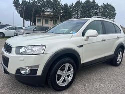 Bianco Usata 2012 Chevrolet Captiva LTZ SUV | 6800 € (Buon prezzo)