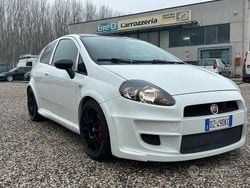 Bianco Usata 2009 Abarth Grande Punto Due volumi | 10.000 € (Buon prezzo)
