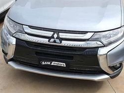 Grigio Usata 2017 Mitsubishi Outlander SUV | 16.900 € (Buon prezzo)