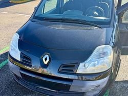 Nero Usata 2009 Renault Modus Monovolume | 1950 € (Ottimo prezzo)