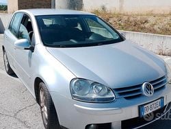 Grigio Usata 2006 VW Golf V Due volumi | 2500 € (Cara)