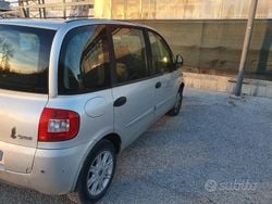 Grigio Usata 2007 Fiat Multipla Monovolume | 990 € (Ottimo prezzo)