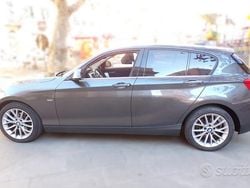 Grigio(met.) Usata 2017 BMW 118 Urban Line Due volumi | 10.200 € (Super prezzo)