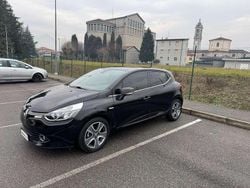 Nero Usata 2015 Renault Clio IV Tre volumi | 8900 € (Buon prezzo)