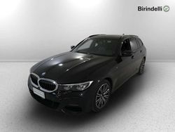 Black sapphire metallizzato Usata 2022 BMW 320 M Sport Station wagon | 37.900 € (Buon prezzo)