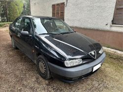 Usata 1998 Alfa Romeo 146 Due volumi | 900 €