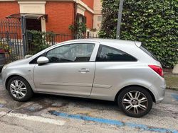 Usata 2007 Opel Corsa Enjoy Tre volumi | 2300 € (Ottimo prezzo)