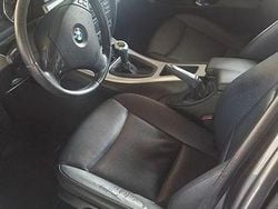 Grigio Usata 2006 BMW 320 Tre volumi | 1200 €