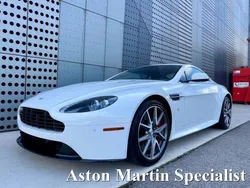 Bianco(met.) Usata 2014 Aston Martin Vantage Coupé | 79.900 €