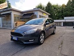 Grigio Usata 2015 Ford Focus S Station wagon | 5900 € (Buon prezzo)
