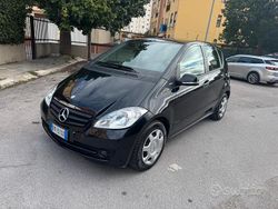 Nero Usata 2012 Mercedes A160 Executive Tre volumi | 4600 €
