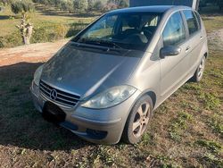 Grigio Usata 2006 Mercedes A180 Tre volumi | 1000 €