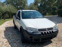 Bianco Usata 2010 Fiat Strada Pick-up | 9500 € (Buon prezzo)
