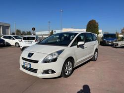 Bianco Usata 2011 Peugeot 5008 Family Monovolume | 4300 € (Buon prezzo)