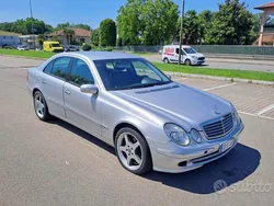 Argento Usata 2002 Mercedes E240 AMG Tre volumi | 2900 €