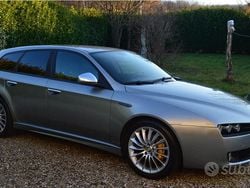 Grigio Usata 2012 Alfa Romeo 159 Super Station wagon | 4700 € (Buon prezzo)