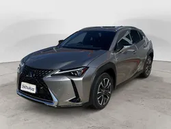 Antracite Usata 2020 Lexus UX 250h Luxury Line SUV | 23.600 € (Buon prezzo)