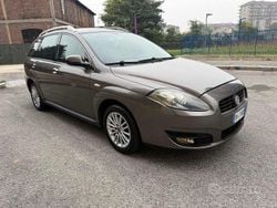Beige(met.) Usata 2008 Fiat Croma Emotion Station wagon | 2990 € (Buon prezzo)