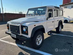 Usata 2010 Land Rover Defender SE SUV | 38.950 € (Molto cara)
