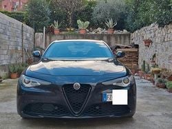 Nero Usata 2019 Alfa Romeo Giulia Tre volumi | 25.000 €