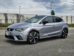 Grigio Usata 2023 Seat Ibiza FR Tre volumi | 16.800 € (Buon prezzo)