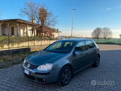 Grigio Usata 2007 VW Golf V Tre volumi | 2400 € (Ottimo prezzo)