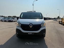 Bianco Usata 2017 Renault Trafic Monovolume | 7800 € (Buon prezzo)