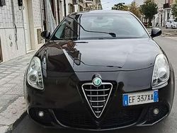 Usata 2010 Alfa Romeo Giulietta Distinctive Tre volumi | 3999 € (Molto cara)