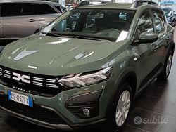 Verde Usata 2024 Dacia Sandero Stepway Tre volumi | 12.800 €