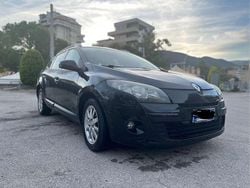Nero Usata 2011 Renault Mégane GT Line GT-Line Station wagon | 2700 € (Super prezzo)