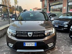 Marrone Usata 2019 Dacia Sandero Acces Tre volumi | 8400 € (Buon prezzo)