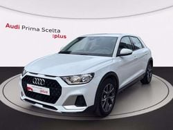 Bianco ghiaccio metalizzato Usata 2021 Audi A1 Design Due volumi | 22.600 € (Buon prezzo)