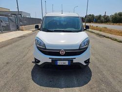 Bianco Usata 2022 Fiat Doblò Lounge Monovolume | 18.900 € (Molto cara)
