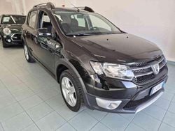 Grigio scuro metallizzato Usata 2016 Dacia Sandero Prestige Tre volumi | 8900 € (Cara)