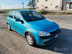 Usata 2001 Opel Corsa | 2000 €