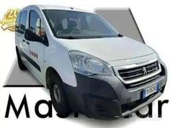 Bianco Usata 2017 Peugeot Partner Tepee Monovolume | 8900 € (Buon prezzo)
