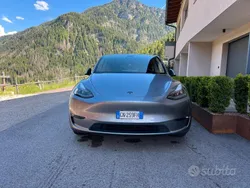 Usata 2023 Tesla Model Y Long Range SUV | 40.999 € (Buon prezzo)