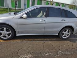 Grigio Usata 2007 Mercedes R320 Monovolume | 3700 €