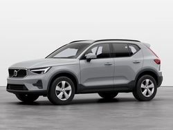 Vapour grey Usata 2023 Volvo XC40 Core SUV | 43.700 € (Molto cara)